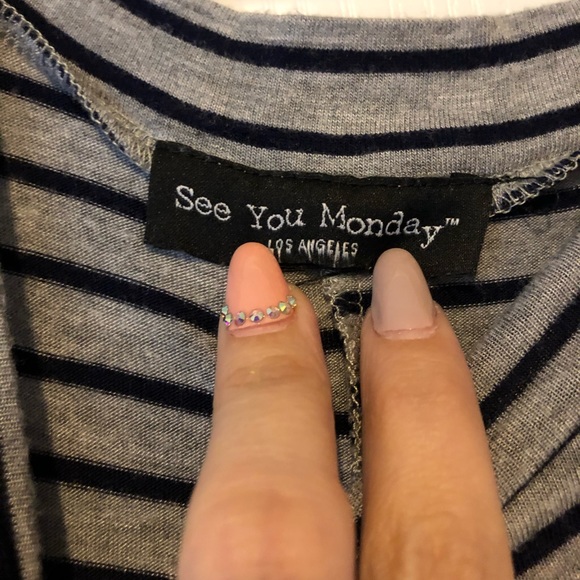 Flowy grey and navy sleeveless top - Picture 4 of 4